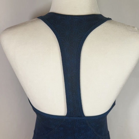Lululemon Power Up Tank Top 2 in Sashico Star Inkwell Rugged Blue - Picture 7 of 7